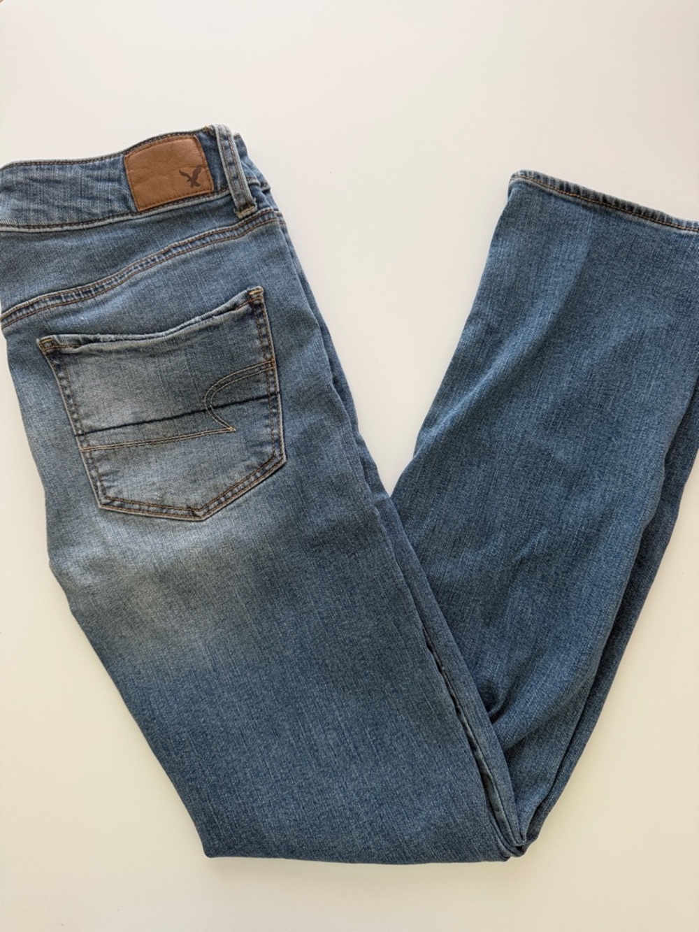 American Eagle Outfitters Women's Straight Leg Ripped Denim Jeans